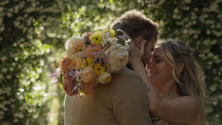 Alex Warren Girlfriend: Marriage to Kouvr Annon